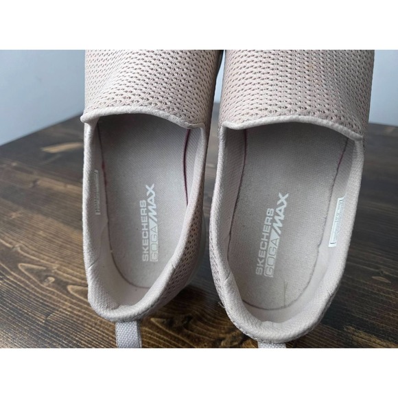 Skechers Shoes Womens Sz. 8.5 Beige Go Walk Joy Goga Max Knit Slip On Comfort - Picture 6 of 14